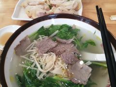 牛肉粉丝汤-小姜锅贴(凤凰街店)