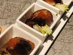 -穹六人间 people 6(岳阳路店)