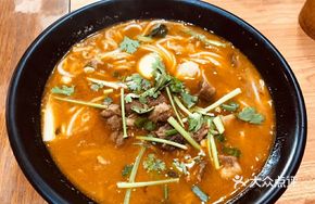 Sichuan-style Pickled Pepper Intestine Rice Noodles