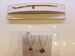 -Tiffany & Co.蒂芙尼
(广州太古汇店)