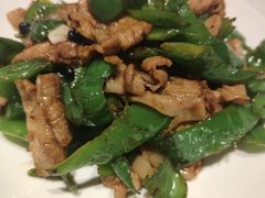 -鱼鲜饭香·招牌汽锅剁椒鱼头王