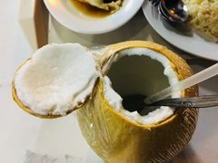 椰子-长城砂煲田鸡粥