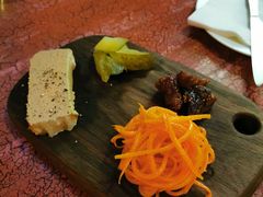 -羽深肉铺 Steak & Wine
