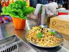 -马路牙子烧烤音乐酒馆(望京店)