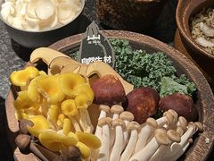 -三出山火锅(南京万象天地店)