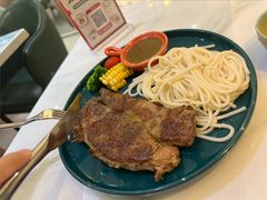 -丽莎沙拉轻食餐厅(国贸店)