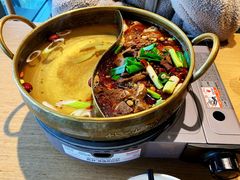 羊蝎子山泉水鸳鸯锅-虾满堂小龙虾烧烤(富荟广场店)