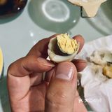 糖，香叶加入锅中，加入老抽再次煮3分钟 6、自然放凉