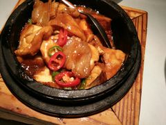 石锅烧南豆腐-汤城小厨•粤菜•靓汤(金宝街店)