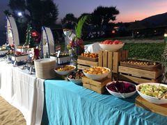 自助取餐区-亚龙湾希尔顿自助餐厅·海鲜·烧烤·沙滩BBQ·现场乐队
