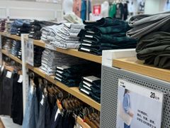 -优衣库(上海颛桥万达广场店)
