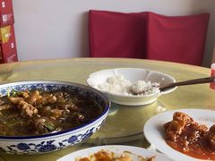 -华龙特色大骨鸡农家菜馆