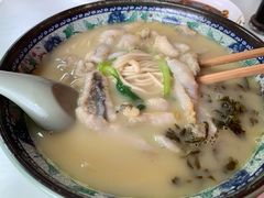 招牌黄鱼面-明呈黄鱼面馆(斜土路店)