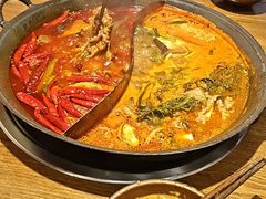 -巴卤社老火锅(财富店)