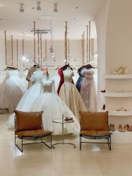 -Color卡诺婚纱礼服馆(南京严选店)