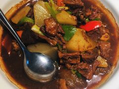 萝卜烧牛腩-望海臻鲜·海鲜餐厅