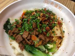 油泼biangbiang面-左左香老潼关肉夹馍(龙山一路店)