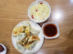-三好食堂(煎饺·馄饨·肉饼米线·盛世广场店)