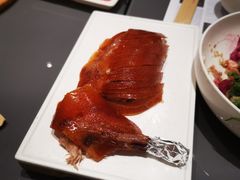 酥不腻烤鸭-小大董·烤鸭(观景餐厅·南京西路店)