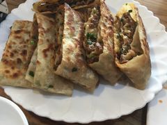 -溢心园香河肉饼总店