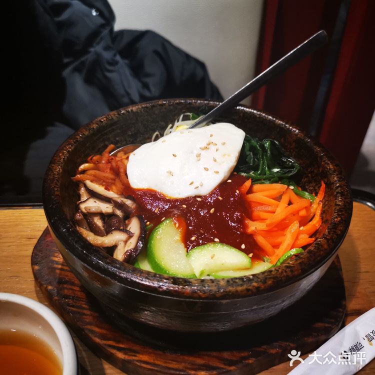 烤肉滋滋作响[调皮]冬日里的温暖美味