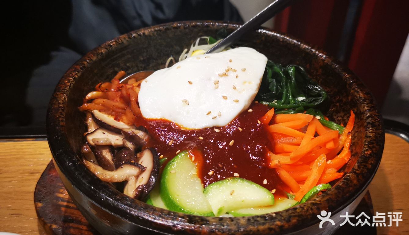 烤肉滋滋作响[调皮]冬日里的温暖美味