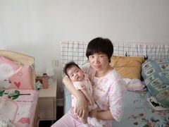 -爱的果实月嫂育婴师(世纪东方店)