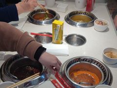 -龍歌自助小火锅(市南金茂湾店)