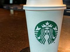 -星巴克(西藏路店)