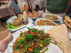 -百味地锅鸡(二店·财校分店)