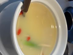 -赶海部落海鲜城(海阳路店)