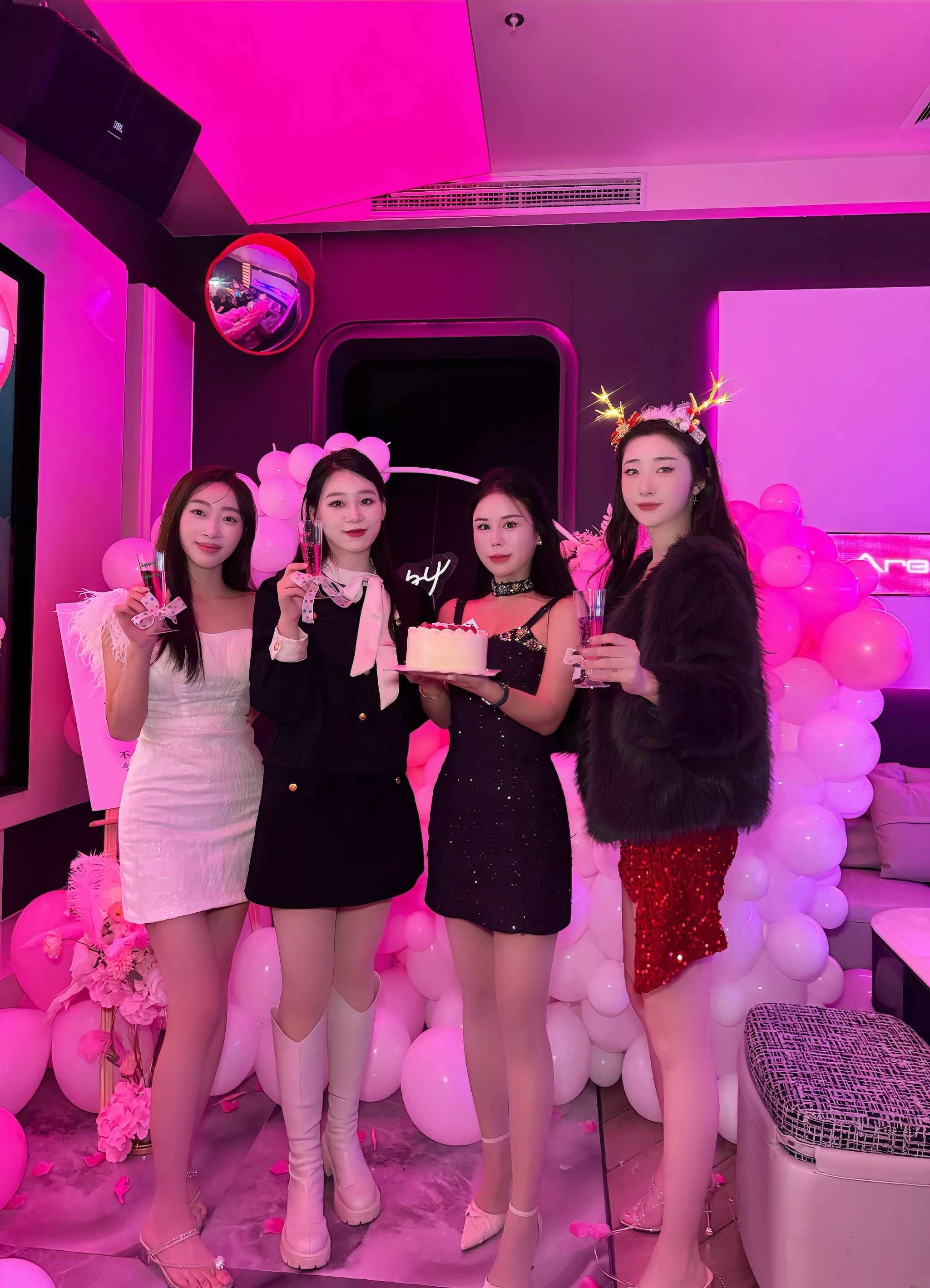 在沙井给闺蜜选了个ktv过生日