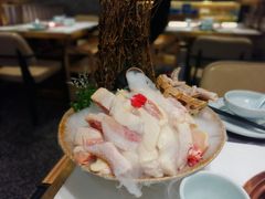 -洪氏嗨捞·猪肚鸡火锅(阳光天地店)