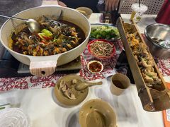 -刘姐啤酒鱼民族演艺餐厅(西街总店)