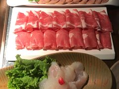 -老牌坊云南鱼豆花火锅(哈西万达店)