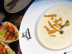 -Famous肥猫墨西哥音乐餐吧(五棵松华熙LIVE店)