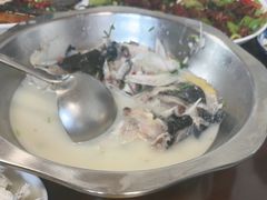 -美顺香食府鱼头老店(雪野湖店)