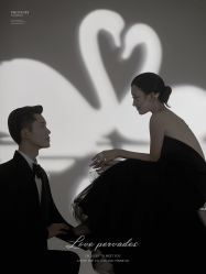 点击看大图 -至臻微拉婚纱摄影