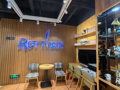 -劳顶笨咖啡(丽水宜家店)