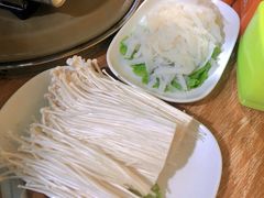 -茸梅路右拐龙虾-农家菜(松江店)
