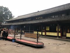 -峨眉山报国寺
