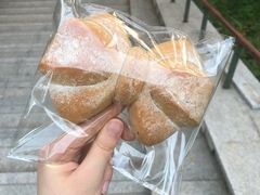 蝴蝶结面包-风车面包