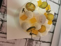 -山与蓝·轻糖鲜果蛋糕(勒泰店)