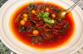 Spicy Black Garlic Braised Beef Shank