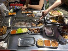 -马路牙子烧烤音乐酒馆(望京店)