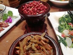 -老滇山寨•云南特色菜•地方菜•民族风情歌舞表演(金碧店)