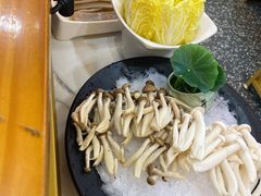 -潮汕酱记鲜牛肉火锅(欧尚店)