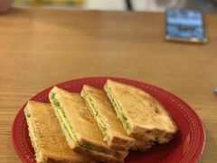 咖椰吐司-HELLO 27 意面·沙拉·帕尼尼