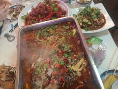 -海盗船. 龙虾烧烤. 酒馆