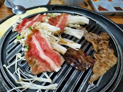 柠檬香草黑椒牛五花-小米烤肉·和牛原切-创意韩料(东关店)